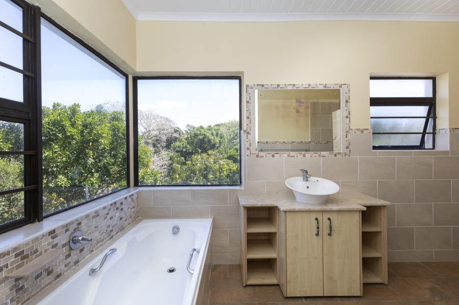 3 Bedroom Property for Sale in Seafield Eastern Cape